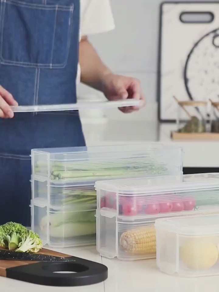 Plastic storage box